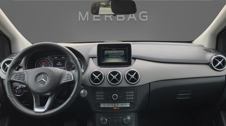 Mercedes-Benz - B 180 d