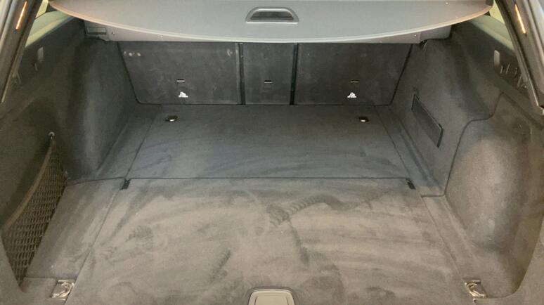 Mercedes-Benz - E 400 d 4MATIC T-Modell Mercedes-Benz - E 400 d 4MATIC T-Modell