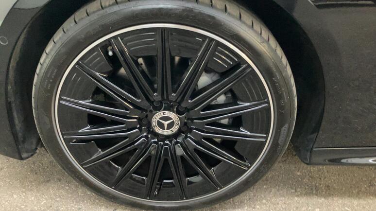 Mercedes-Benz - CLE 300 4MATIC Cabriolet