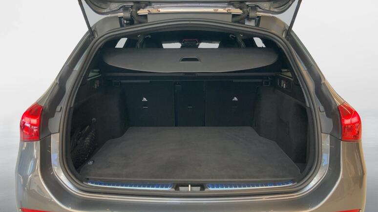 Mercedes-Benz - C 220 d 4MATIC T-Modell Österreich-Edition