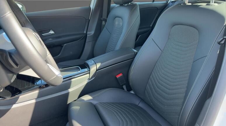 Mercedes-Benz - A 180 d Progressive Line Facelift