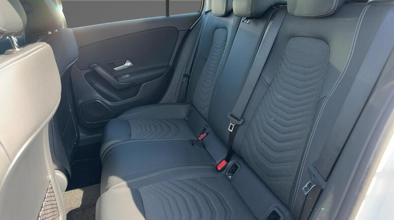 Mercedes-Benz - A 180 d Progressive Line Facelift