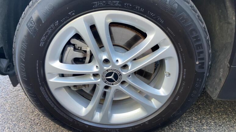 Mercedes-Benz - GLB 200 d 4MATIC