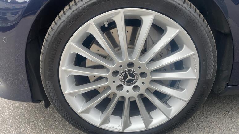 Mercedes-Benz - E 400 d 4MATIC Limousine