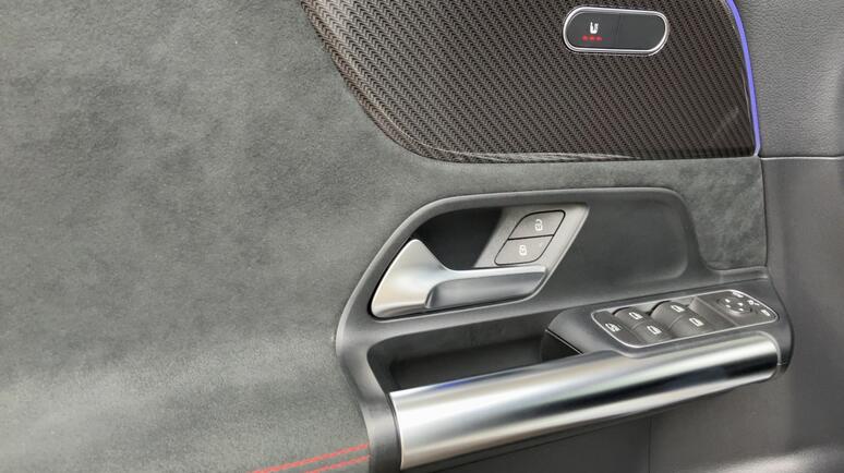 Mercedes-Benz - B 200 d AMG Line