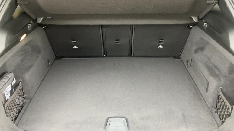 Mercedes-Benz - B 200 d AMG Line