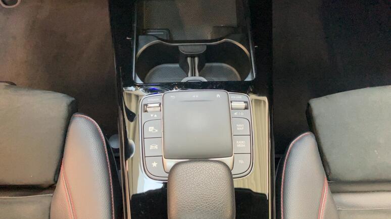 Mercedes-Benz - CLA 200 Shooting Brake