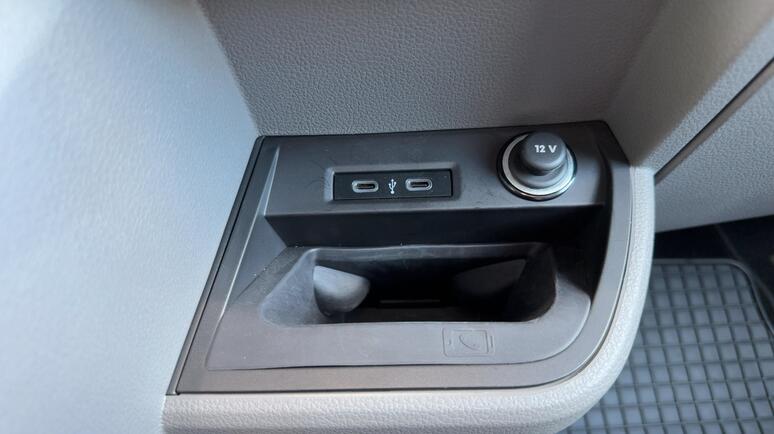 Volkswagen - VOLKSWAGEN T6 KOMBI