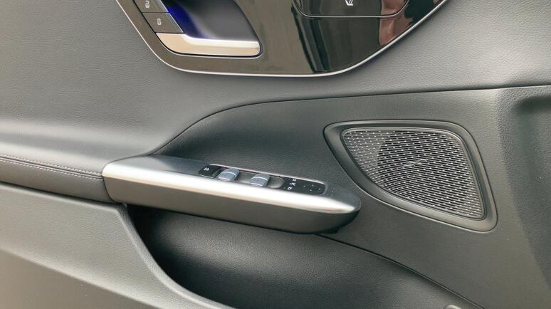 Mercedes-Benz - TC 220 d