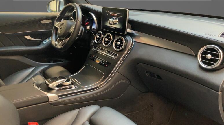 Mercedes-Benz - GLC 250 4MATIC AMG Line