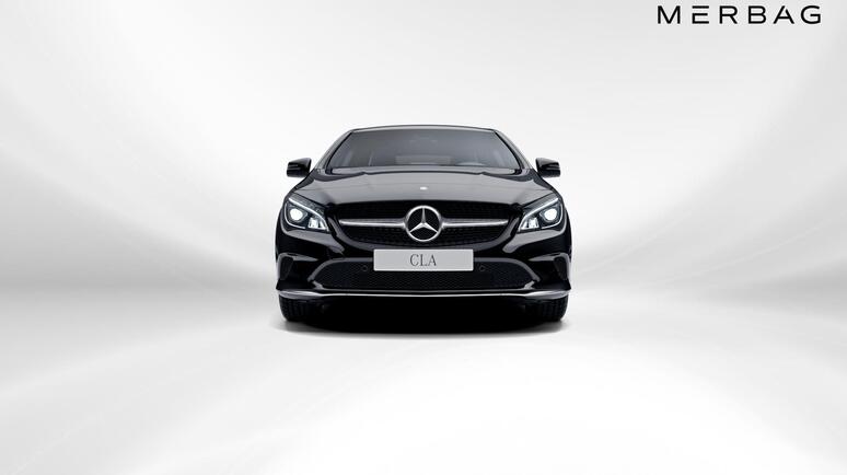 Mercedes-Benz - CLA 180 Coupé