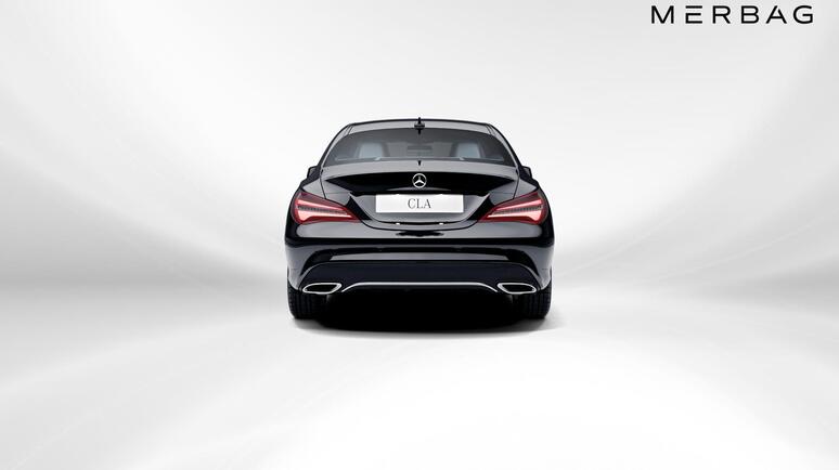 Mercedes-Benz - CLA 180 Coupé