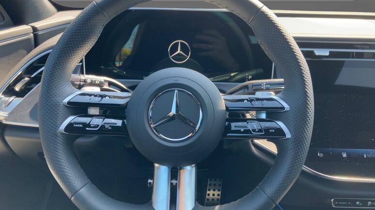 Mercedes-Benz - E 300 de 4MATIC T-Modell