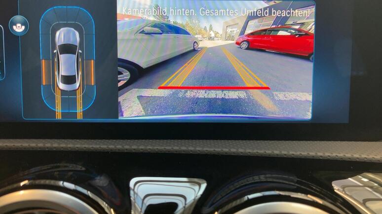 Mercedes-Benz - CLA 180 d Coupé Österreich-Edition