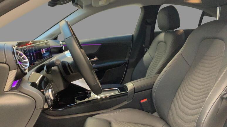 Mercedes-Benz - CLA 200 d Coupé