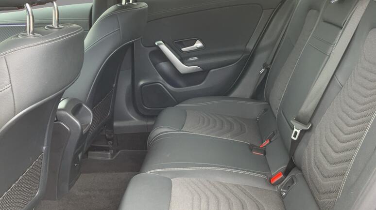 Mercedes-Benz - CLA 200 d Coupé