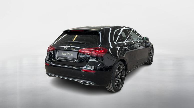 Mercedes-Benz - A 180 d Kompaktlimousine Österreich-Edition
