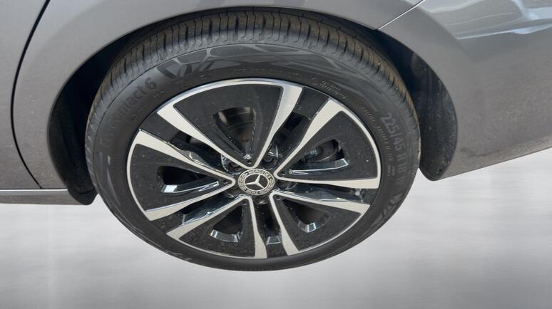Mercedes-Benz - CLA 180 d Shooting Brake Österreich-Edition