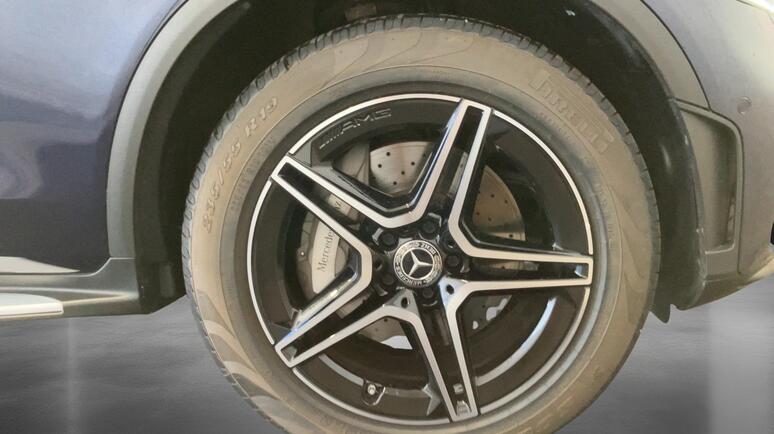 Mercedes-Benz - GLC 300 e 4MATIC