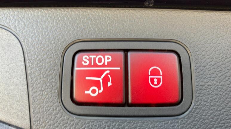 Mercedes-Benz - GLC 300 e 4MATIC