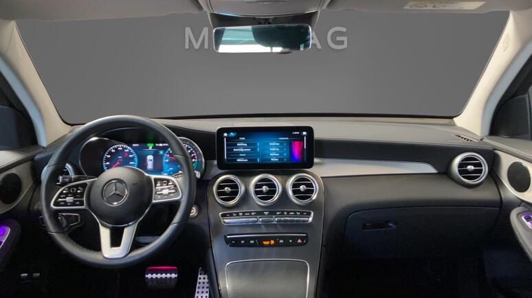 Mercedes-Benz - GLC 300 e 4MATIC
