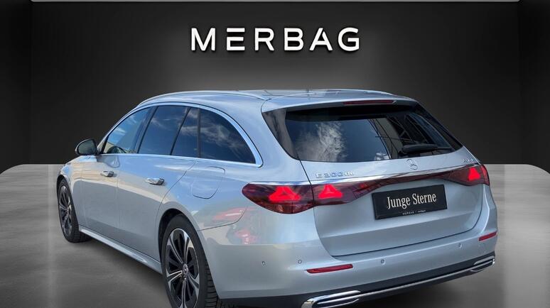 Mercedes-Benz - E 300 de 4MATIC T-Modell