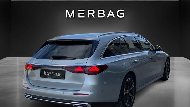 Mercedes-Benz - E 300 de 4MATIC T-Modell