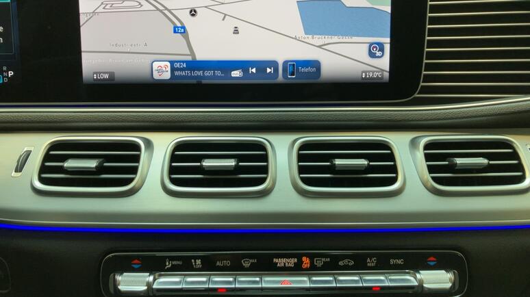 Mercedes-Benz - GLE 300 d 4MATIC AMG Line