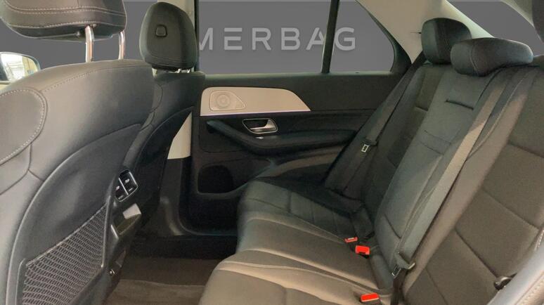 Mercedes-Benz - GLE 300 d 4MATIC AMG Line