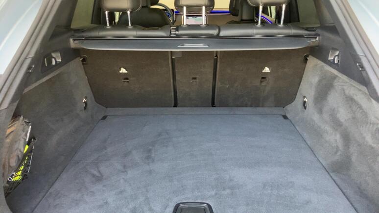 Mercedes-Benz - EQE 350+ SUV