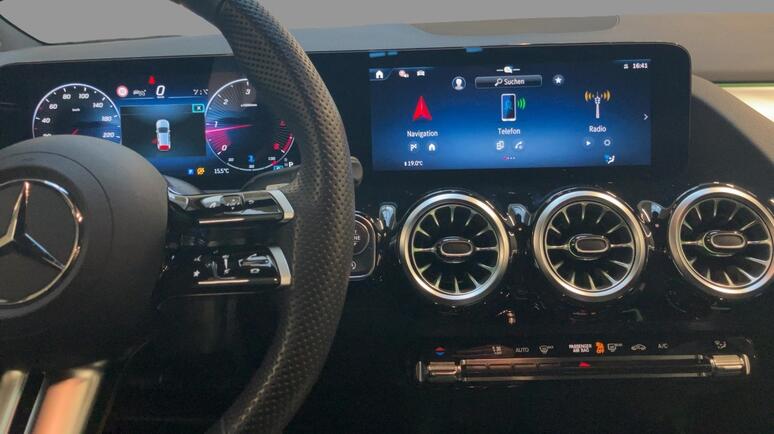 Mercedes-Benz - GLA 200 d 4MATIC Österreich-Edition