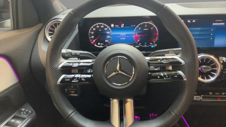 Mercedes-Benz - GLA 200 d 4MATIC Österreich-Edition