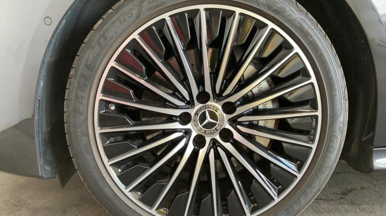 Mercedes-Benz - CLE 220 d Cabriolet AMG Line