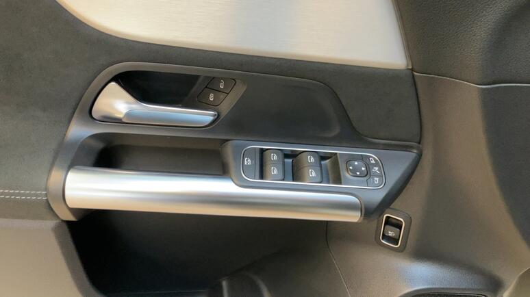 Mercedes-Benz - GLA 200 d 4MATIC Österreich-Edition