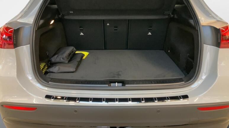 Mercedes-Benz - GLA 200 d 4MATIC Österreich-Edition