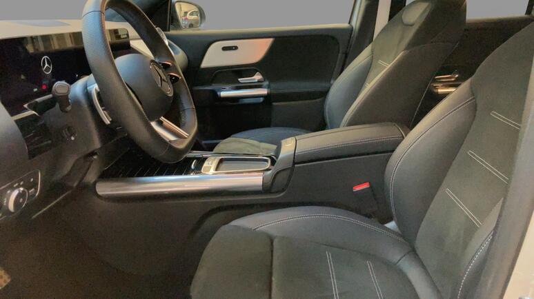 Mercedes-Benz - GLA 200 d 4MATIC Österreich-Edition