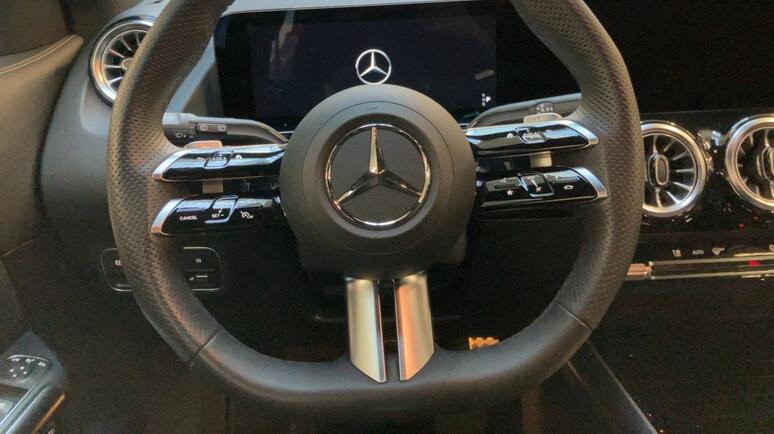 Mercedes-Benz - GLA 200 d 4MATIC Österreich-Edition