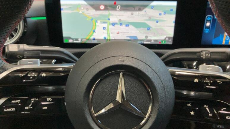 Mercedes-Benz - CLA 180 d Coupé Österreich-Edition
