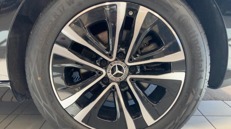 Mercedes-Benz - CLA 180 d Shooting Brake Österreich-Edition