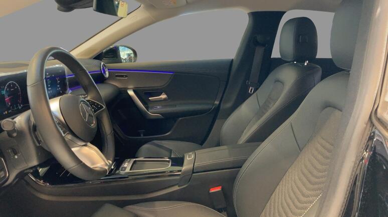 Mercedes-Benz - CLA 180 d Shooting Brake Österreich-Edition