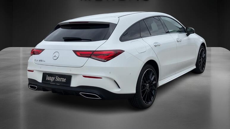 Mercedes-Benz - CLA 250 e Shooting Brake