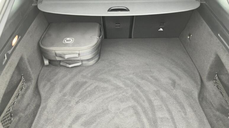 Mercedes-Benz - CLA 250 e Shooting Brake