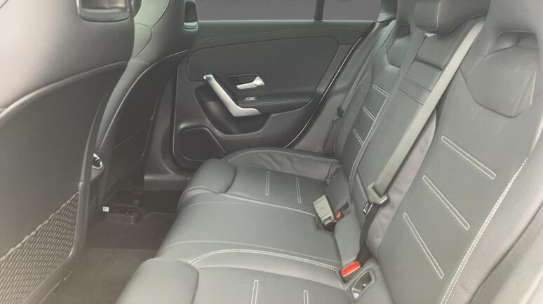 Mercedes-Benz - CLA 250 e Shooting Brake