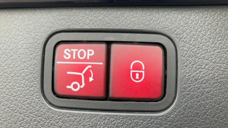 Mercedes-Benz - C 220 d T-Modell AMG Line