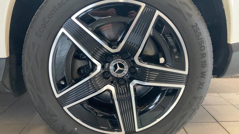 Mercedes-Benz - GLC 300 de 4MATIC AMG Line