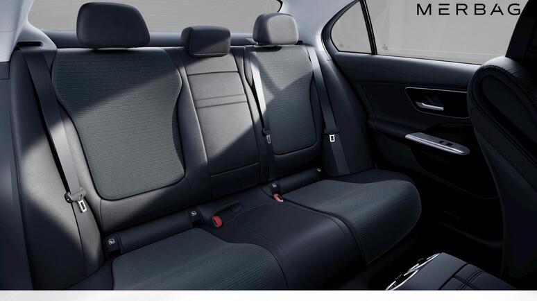 Mercedes-Benz - C 220 d 4MATIC Limousine Österreich-Edition