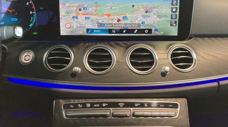 Mercedes-Benz - E 300 de 4MATIC T-Modell