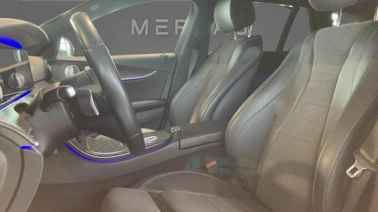 Mercedes-Benz - E 300 de 4MATIC T-Modell