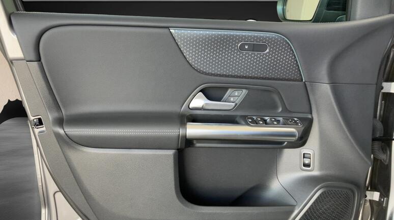 Mercedes-Benz - B 220 4MATIC Österreich-Edition