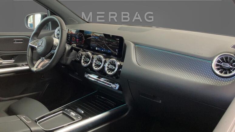 Mercedes-Benz - B 220 4MATIC Österreich-Edition